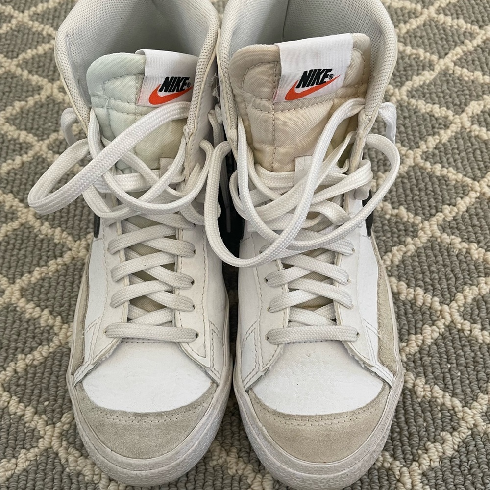 Nike High-Top Basketball Sneakers -  Blazer Mid 77 Size 5Y